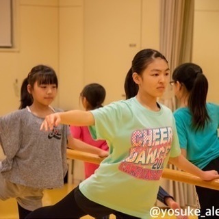 チアダンスのためのバレエ基礎クラス
