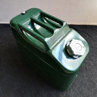 ガソリン携行缶 10L　緑　ガレージ・ゼロ