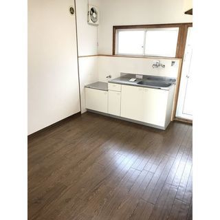 春日井市　仲介手数料無料　☆駅まで歩いて10分のお値打ち2DK！　一人でも2人でも使いやすい間取り！　独立洗面台・エアコン有り！　都市ガスで家計に安心です☆　外国籍・生活保護の方・入居条件相談下さい♪ − 愛知県