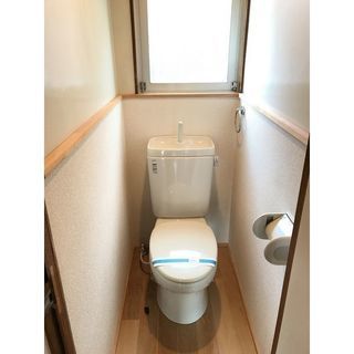 春日井市　仲介手数料無料　☆駅まで歩いて10分のお値打ち2DK！　一人でも2人でも使いやすい間取り！　独立洗面台・エアコン有り！　都市ガスで家計に安心です☆　外国籍・生活保護の方・入居条件相談下さい♪ - 不動産