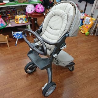 STOKKEのベビーカーが超お手頃プライスに！！