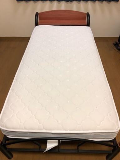 シングルベッド（マットレス付）美品