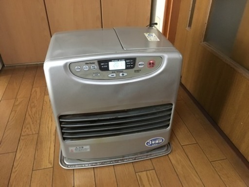 大型ファンヒーター(ダイニチ、FW-566L)