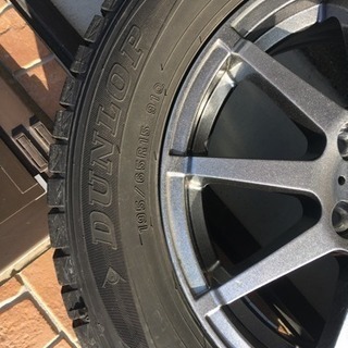 【超美品】スタッドレスタイヤアルミホイール付き（使用期間2ヶ月のみ）の画像