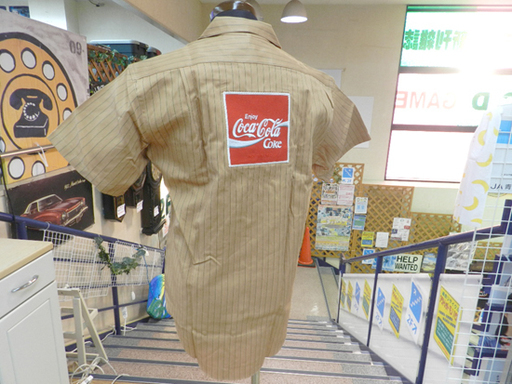 未使用 コカコーラ 半袖シャツ Enjoyワッペン 制服 ワークシャツ ヘリンボーン ユニフォーム 作業着 Lサイズ 綿 タイワ  E