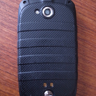 高耐久性スマホ　京セラ「STK01」SIMフリーの画像