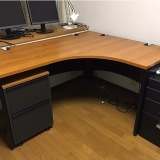 ハーマンミラー デスク Herman Miller 机