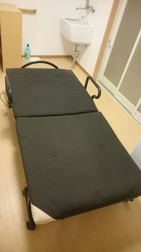 折りたたみベッド（シングル・中古）