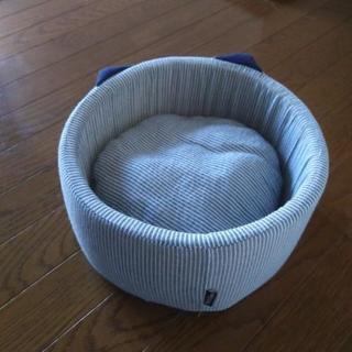 猫耳付きベッド