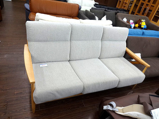 札幌 引き取り ニトリ 3人掛けソファ ベンチソファ 木枠 お買い得！