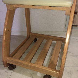 学習イスの画像