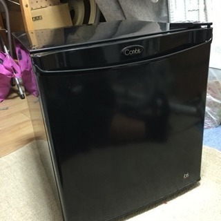 ミニ冷蔵庫 黒