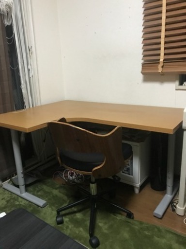 早い者勝ち半額以下値下げ‼️机と椅子セット L字型