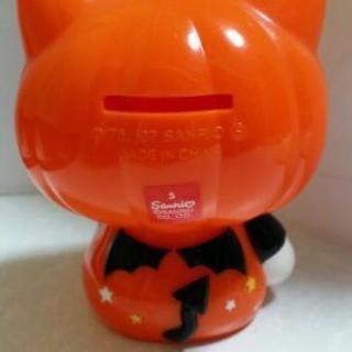 キティちゃんのハロウィン貯金箱の画像