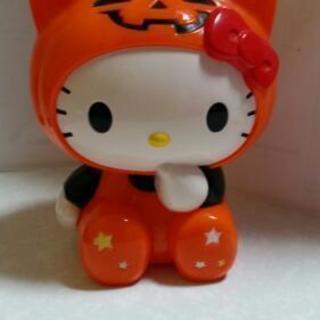 キティちゃんのハロウィン貯金箱