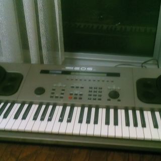 キーボード、自宅まで取りに来て頂くのが条件です。