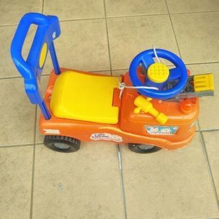ベビー積み木押し車&ベビー車。