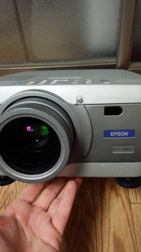 Projector / プロジェクター