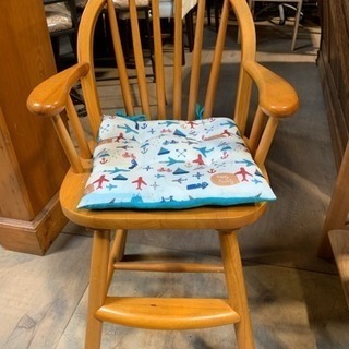 ★中古品 木製ベビーチェア クッション付き☆