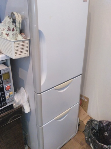 冷蔵庫　１、２人暮らしサイズ　265Ｌ　2012年購入分　東芝Ｒ-27ＺＳ　説明書有