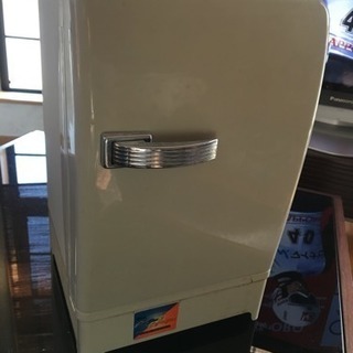 ✅無料 ミニ冷蔵庫？