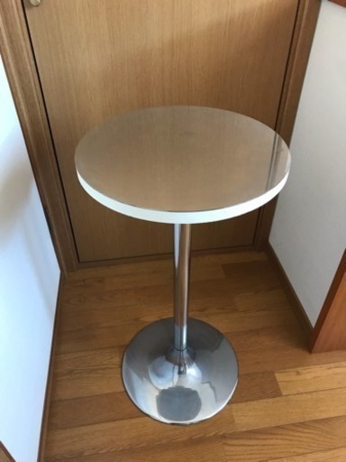 カフェテーブル