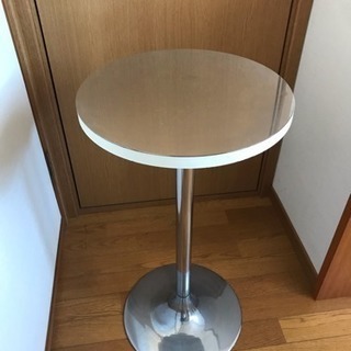 カフェテーブル