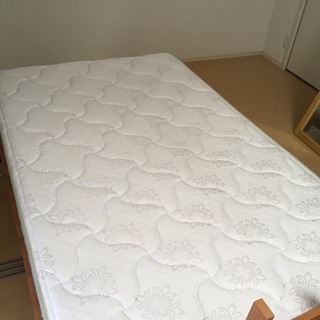 お値下げ！マットレス セミダブル FranceBed