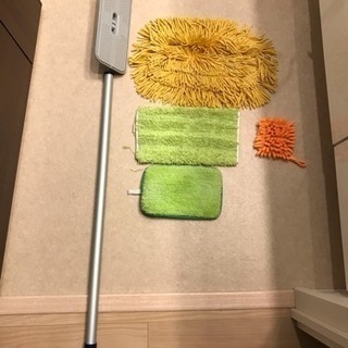 掃除用モップと雑巾