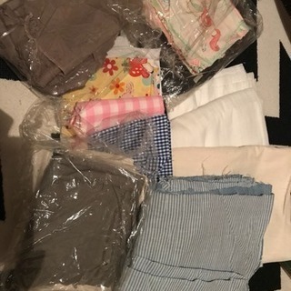 ハギレ、布たくさん