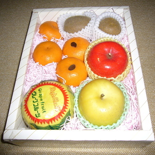 【食品サンプル・フルーツ詰め合わせ箱】の画像