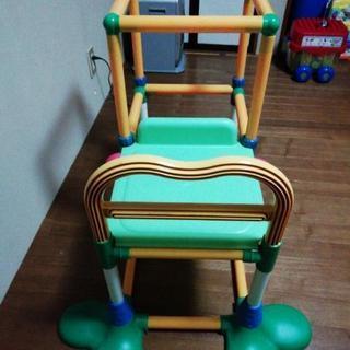 子供用ジャングルジム足場のみの画像