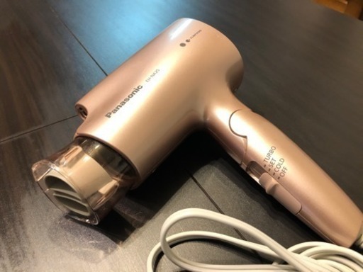【やり取り中】パナソニック ナノケアー EH-NA25 美品です(^^)