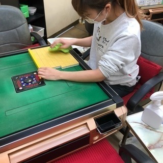 麻雀 スタッフ