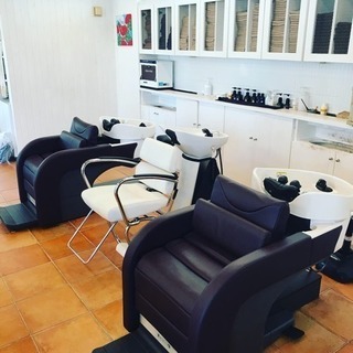 美容師パートさん急募！ 時給860円から 勤務地  つくばみらい市小絹の画像