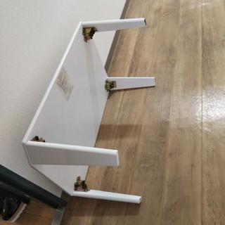 折り畳みテーブルの画像