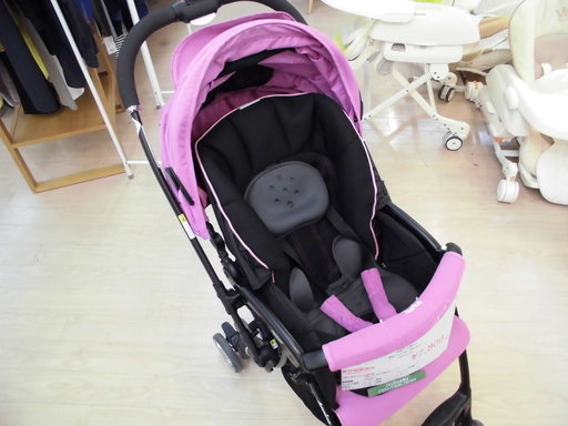安心の保証付！クリーニング済み！Aprica airrialuxuna A型ベビーカーです！