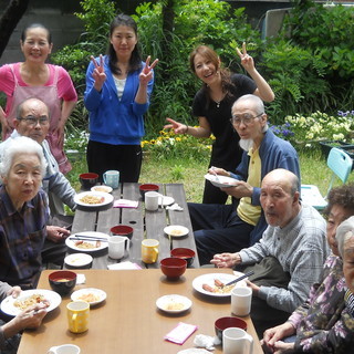 年間休日１３０日！週休3日制導入、働きやすさが自慢です❕10名定員の小規模デイサービスで楽しく働ける♪　の画像