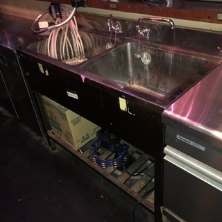 店舗用/業務用　4点セット　冷凍冷蔵コールドテーブル/製氷機/2槽シンク/吊り戸棚　