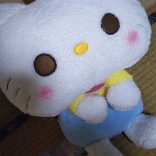 キティーちゃんぬいぐるみ