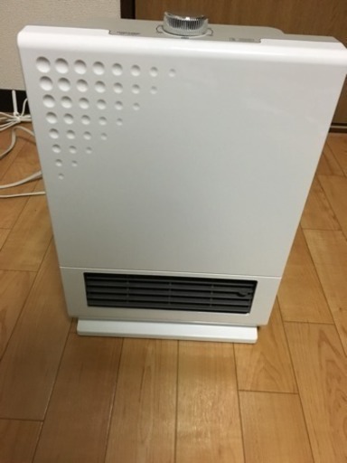 セラミックファンヒーター