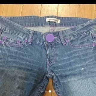 ダメージスキニーの画像