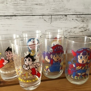 新品★昭和 鉄腕アトム アラレちゃん ドラえもんのコップ6個セット★の画像