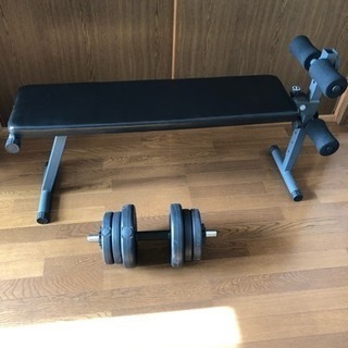 シットアップベンチ、ダンベル