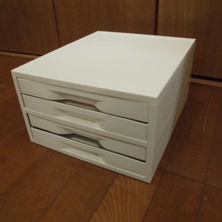 ４段レターケース 【岩崎工業 再生PP引き出しケース 薄型４段】 《約29×34.5×17.8㎝》 ◎オフホワイト系色◎ オフィスに最適!!シンプルでスマートな事務用品です☆彡 JM2619)【  取りに来られる方限定】の画像