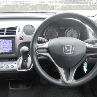 【車検：H32年4月迄】ストリーム（総額28万円）【ホワイトパール・ナビ・ETC・TV視聴可能・バックカメラ】※数台出品中！の画像