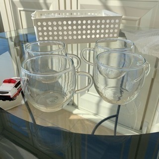 耐熱ガラスのコップの画像