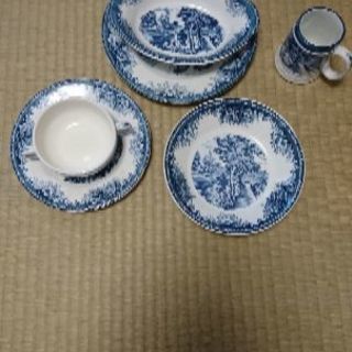 食器類もらってください。