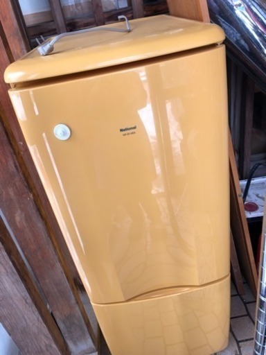 大幅値下げ！中古かわいい黄色い冷蔵庫