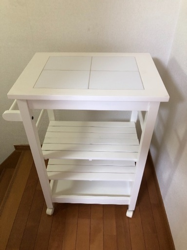 白のキッチンワゴン